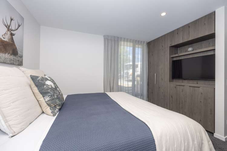 151 Upton Street Wanaka_13