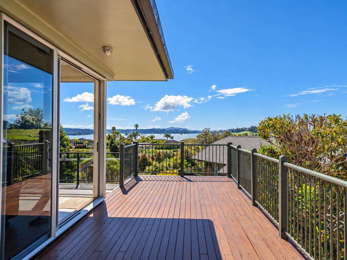 8 Tasman Place_3