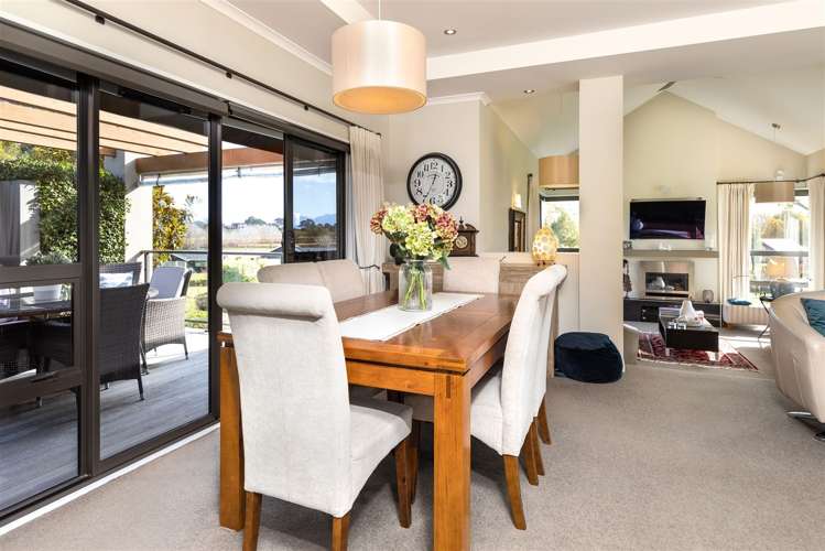 15 Pine Hill Rise Fairhall_17