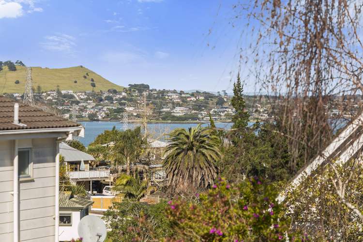 2/10 Matiere Road Onehunga_11