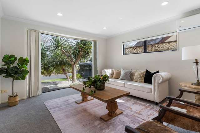 12 Lone Tree Avenue Te Atatu Peninsula_1