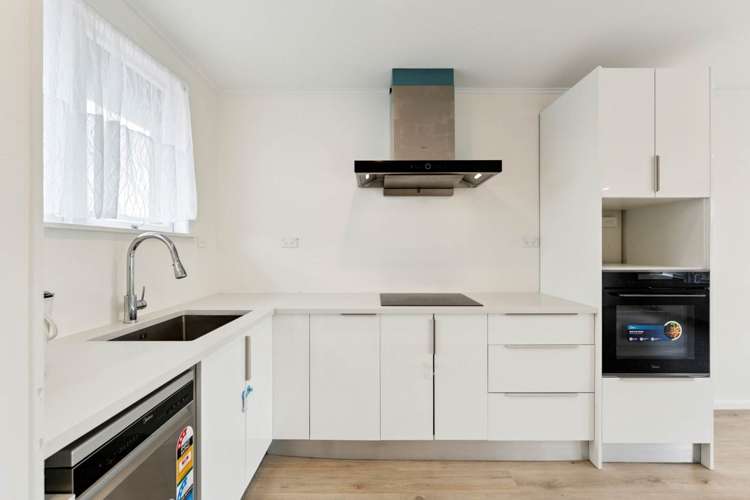 4/84 Portage Road New Lynn_11