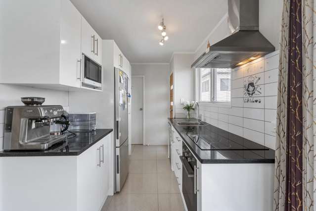 186 Mahia Road Wattle Downs_3