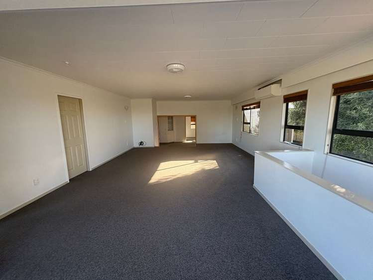 702 Papamoa Beach Road Papamoa Beach_1