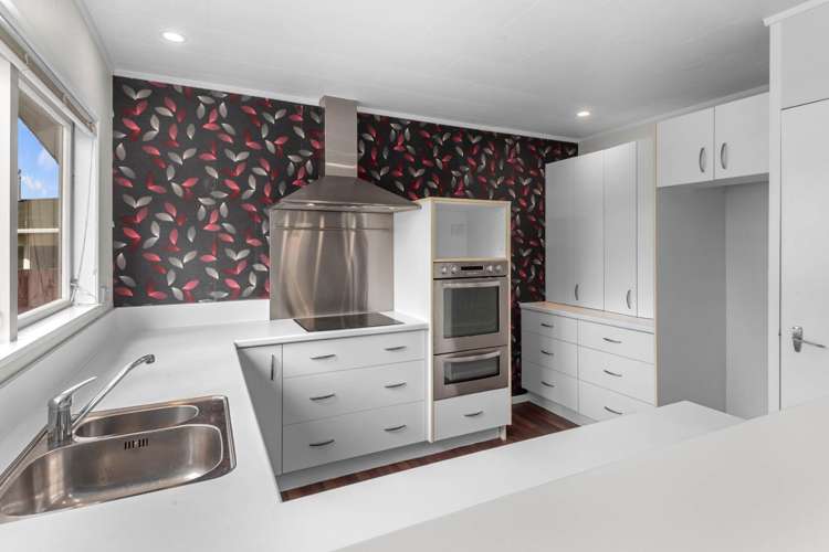 10 Windsor Avenue Kamo_3