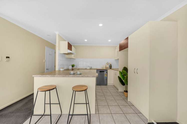 104 Naylors Drive Mangere_9