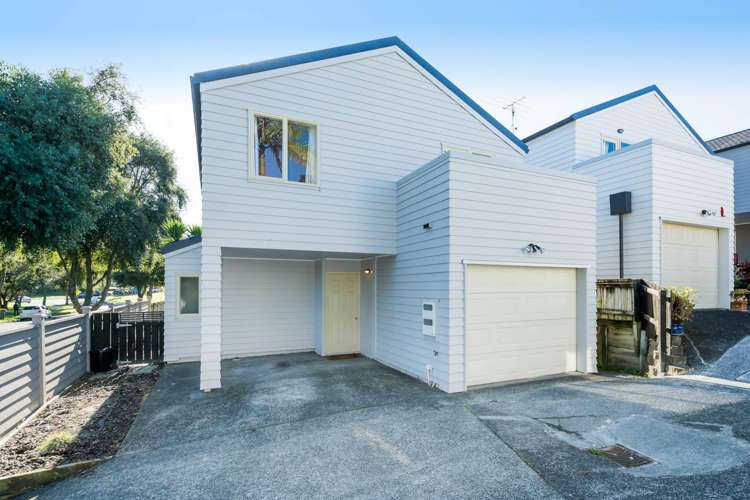 1/20 Fields Parade Oteha_0