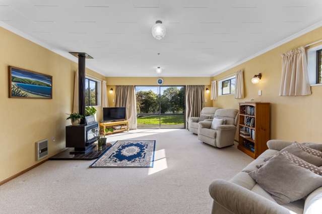 11 Te Maku Grove Waikanae_2