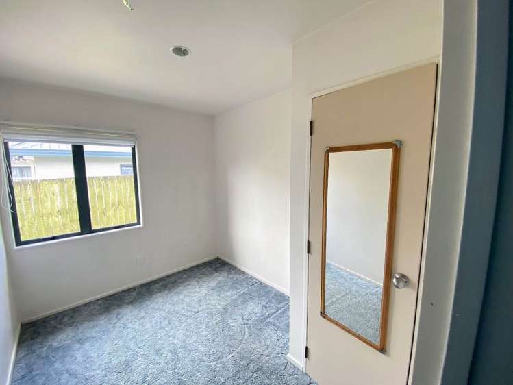 2/11 Harrington Avenue Pukekohe_5