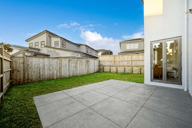 16 Darion Drive Flat Bush_19