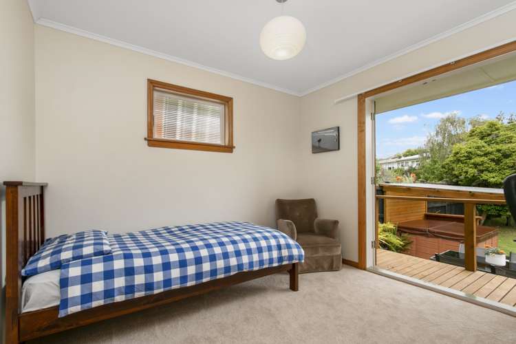 32 Woodward Avenue Mangere Bridge_10