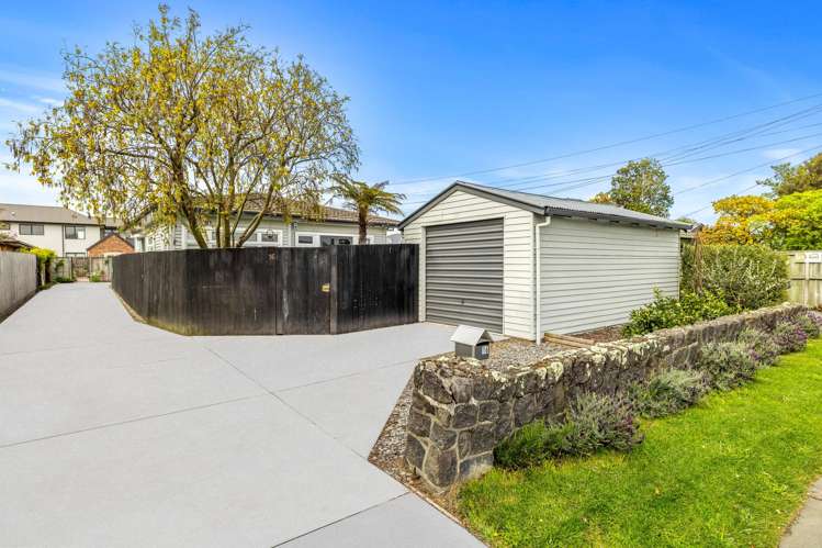 16 Frankleigh Street Somerfield_13