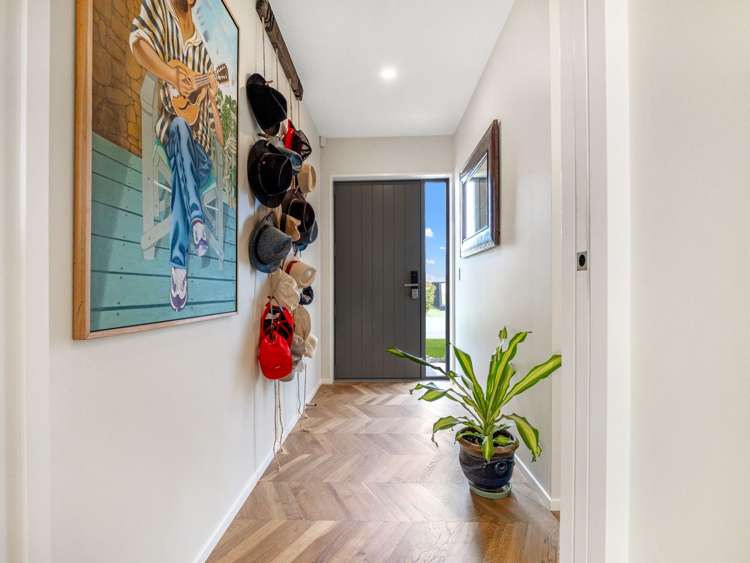 5 Hollard Crescent Lincoln_17