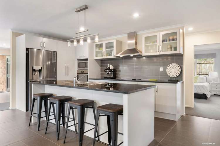 61 Isabella Drive Pukekohe_1