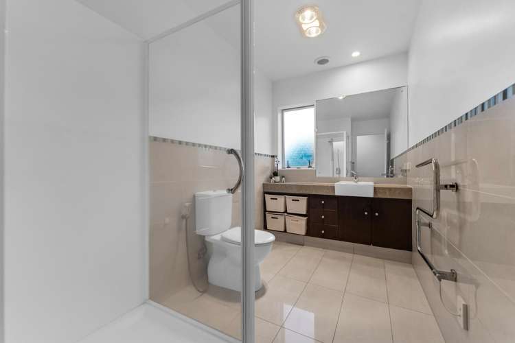 31 Amaretto Avenue Flat Bush_14