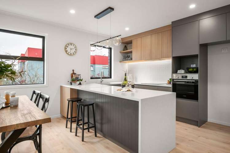 1/143 Clarence Street_5