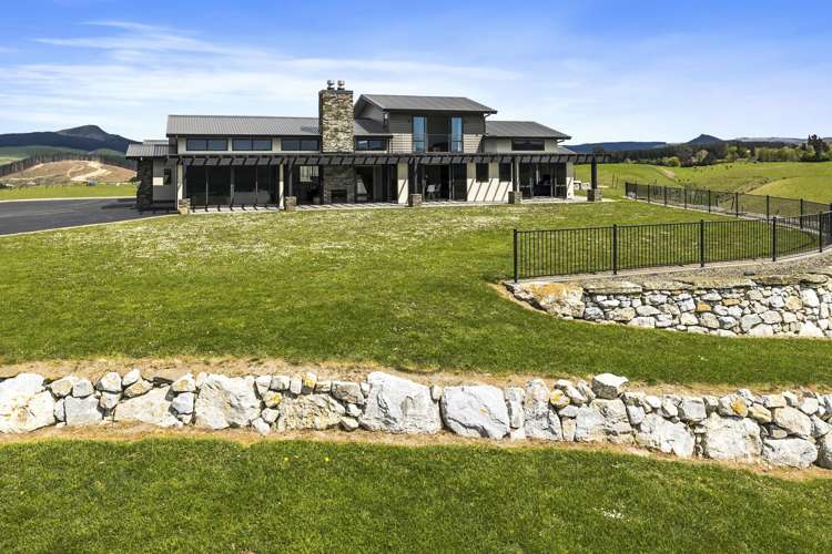 220 Taieri Peak Road_1