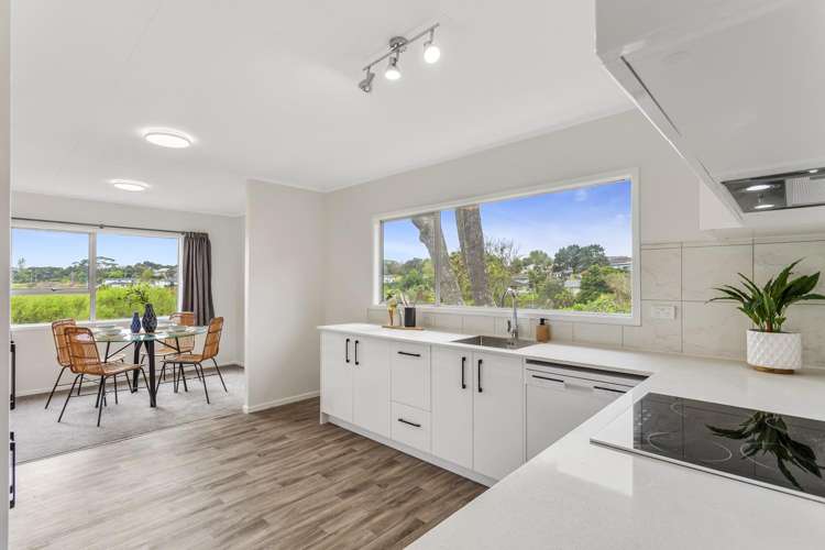 34 Lendenfeld Drive Papatoetoe_9