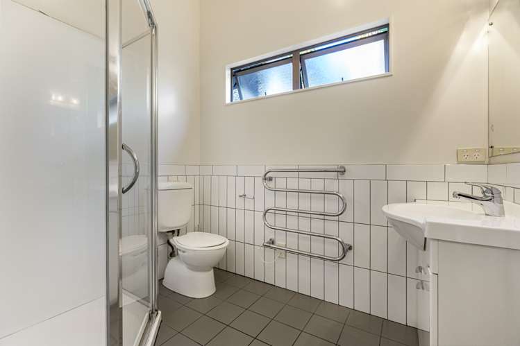 23 Ocean Road Surfdale_7