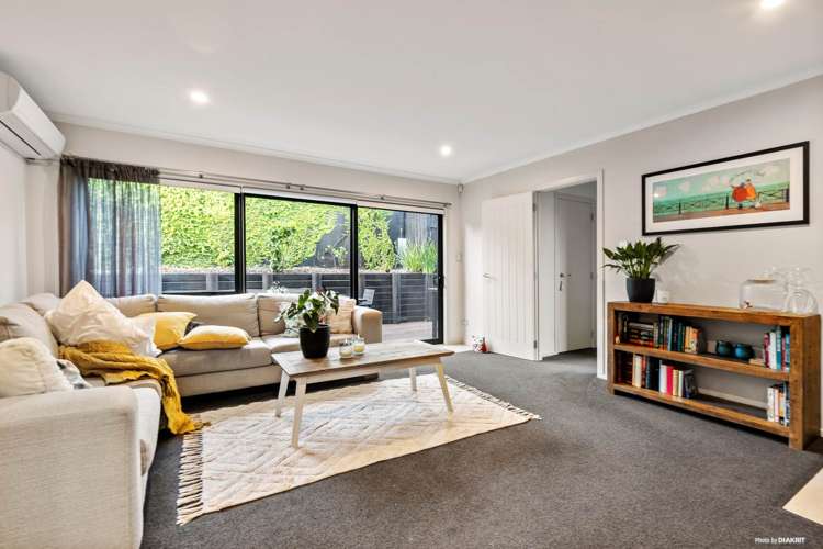 475a Beach Road Murrays Bay_3