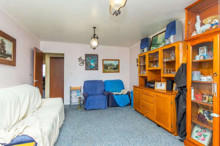 2/10 Dorendia Place Clendon Park_10