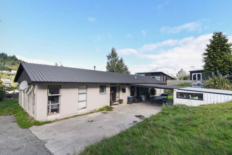 10 Huff Street Queenstown_15