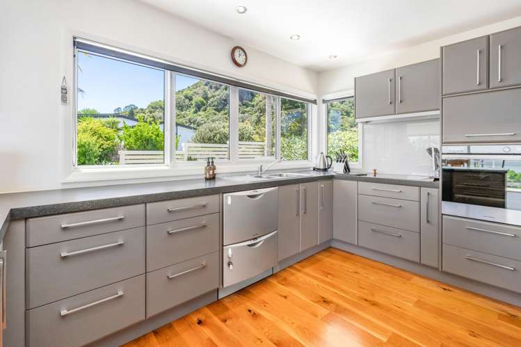 36 Norfolk Avenue Reotahi_15