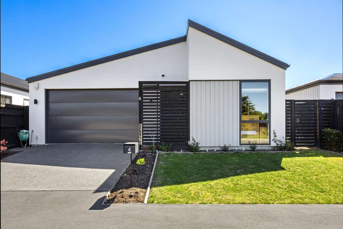 4 Manakura Street_0