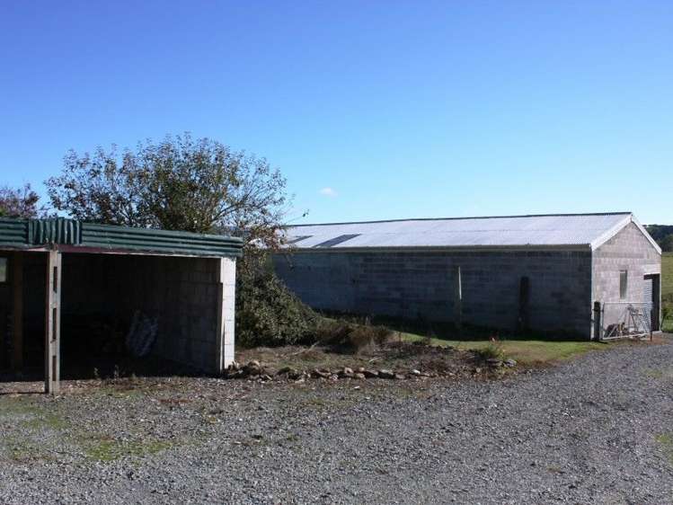7 Cemetery Road North Clinton and Surrounds_22