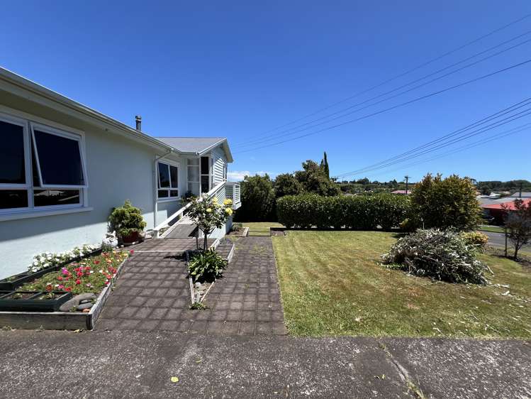 21 Brookes Terrace Waitara_7