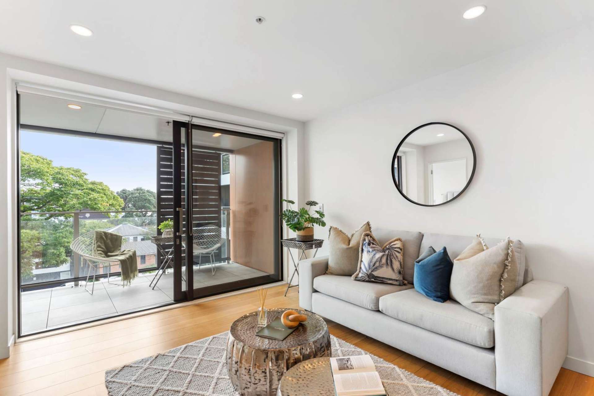 406/10 Lion Place Epsom_0