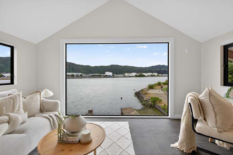 Boat Shed/19 Hikoikoi Reserve, Marine Parade Petone_1