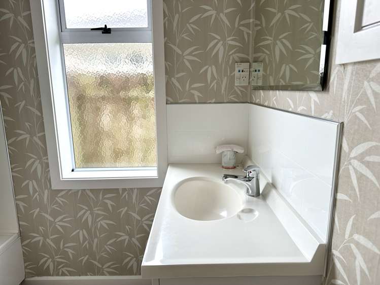 97 Wilton Street Windsor_23