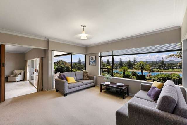 61 Rosario Crescent Red Beach_1