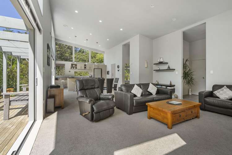 10 Beach Street Sandspit_8