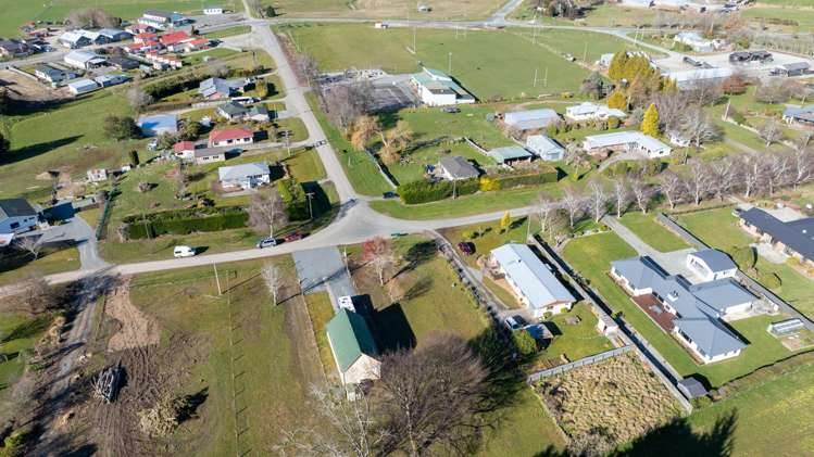 6 Dungannon Street Waikaka_2