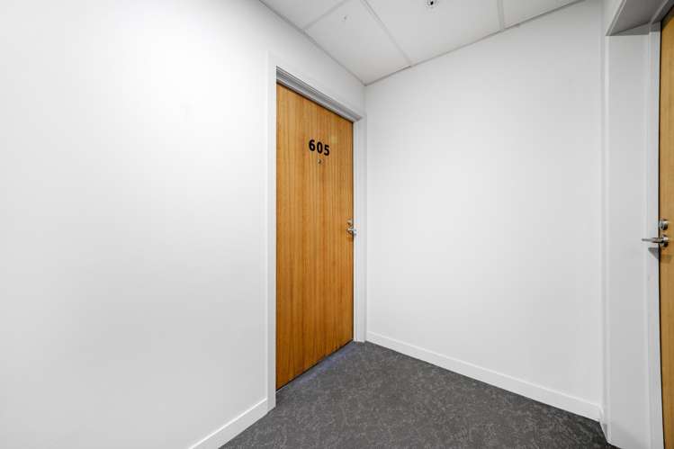 605/1 Rose Garden Lane Albany_16