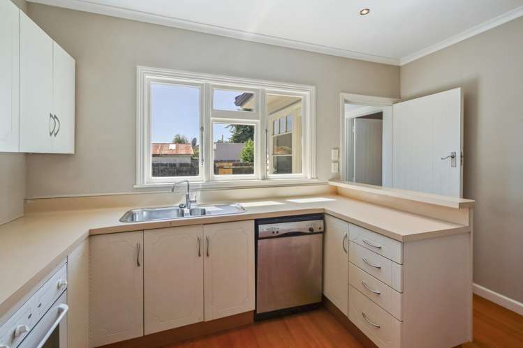 81 Barton Street Woolston_6