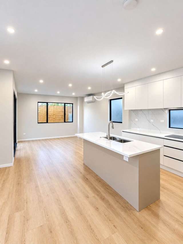 2/16 Waterloo Road Milford_1