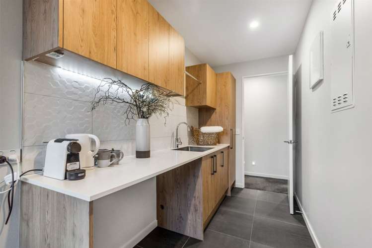 68 Vernon Drive Lincoln_14