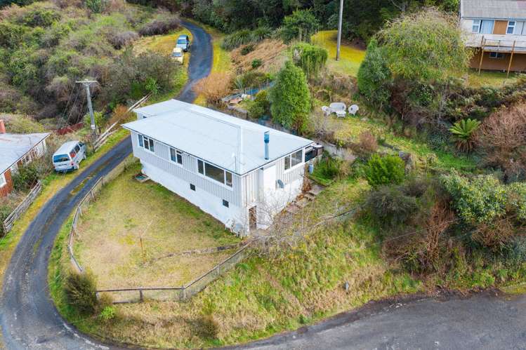 20 Tui Terrace Waipori Falls_18