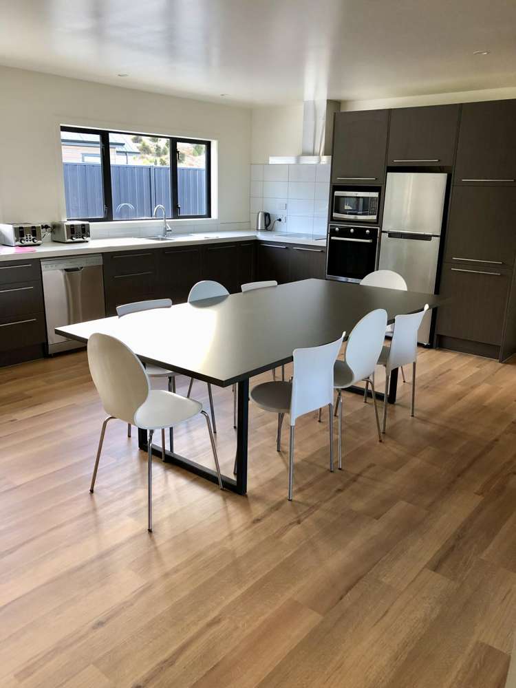 19 Kingfisher Crescent Albert Town_7