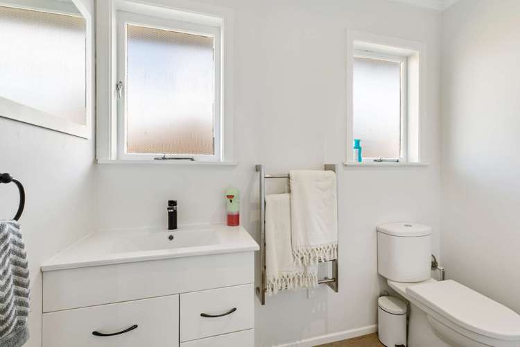 10 Shirley Avenue Papakura_11