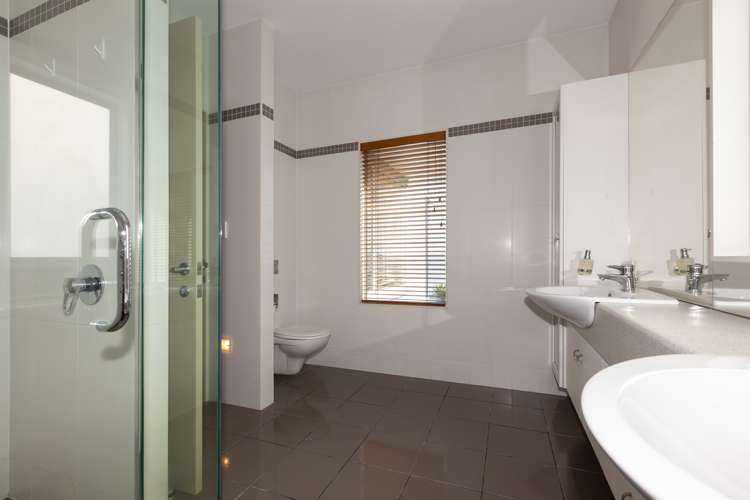 1 The Palms Raumati Beach_16