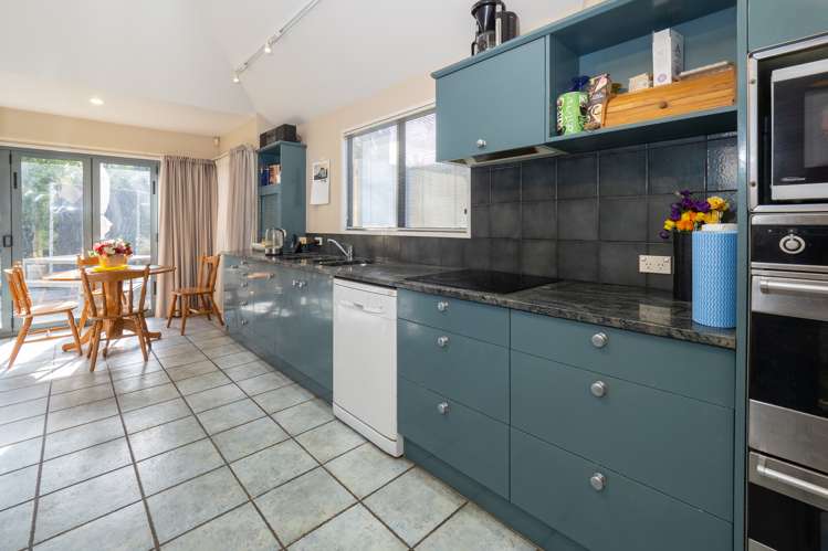 80 Pages Road Allenton_6