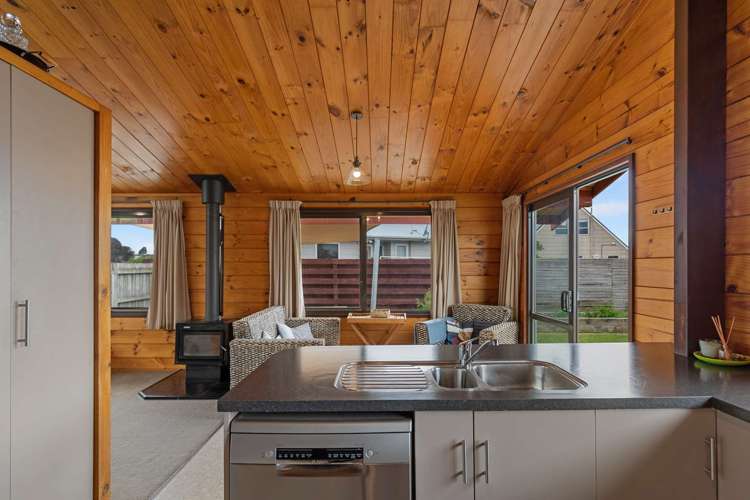 6 Suzanne Grove Kelvin Grove_8