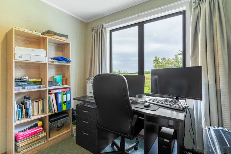 35 Crowe Road Winton Surrounds_9