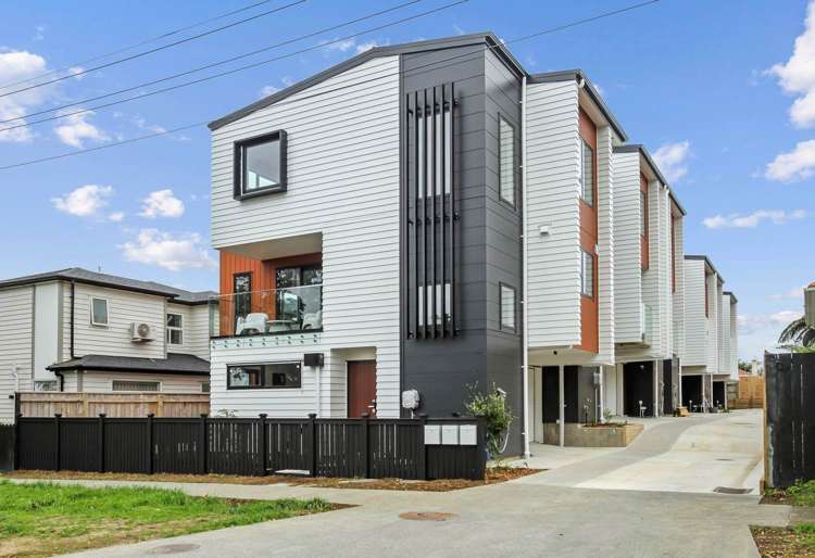 1/18 Tyburnia Avenue Mt Albert_16