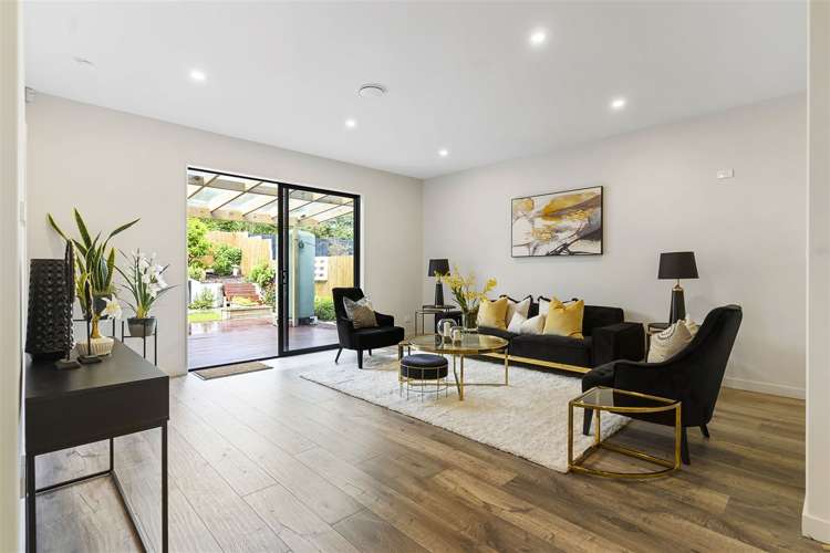 26 Gospel Heights Flat Bush_9