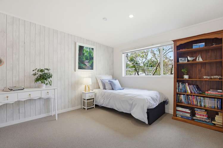 34 Airlie Road Plimmerton_16